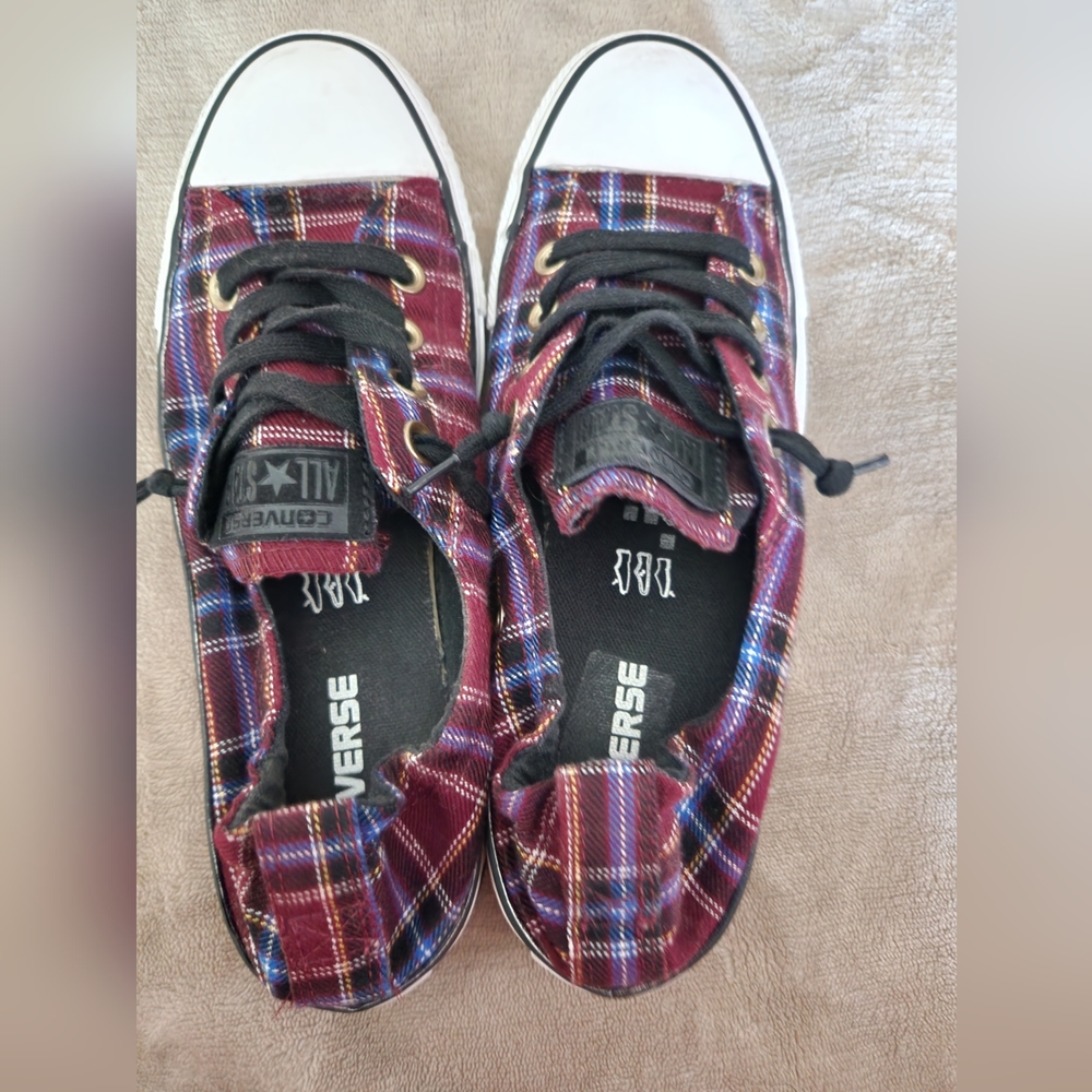 Women's sz 8 - 8 1/2 Plaid Converse slip-on sneaker. Worn one time.